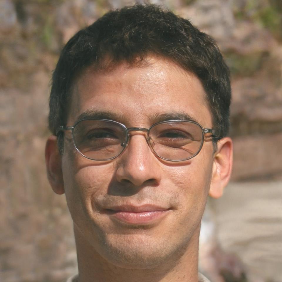 Marc Dubois, expert en planification patrimoniale chez jasterviloq