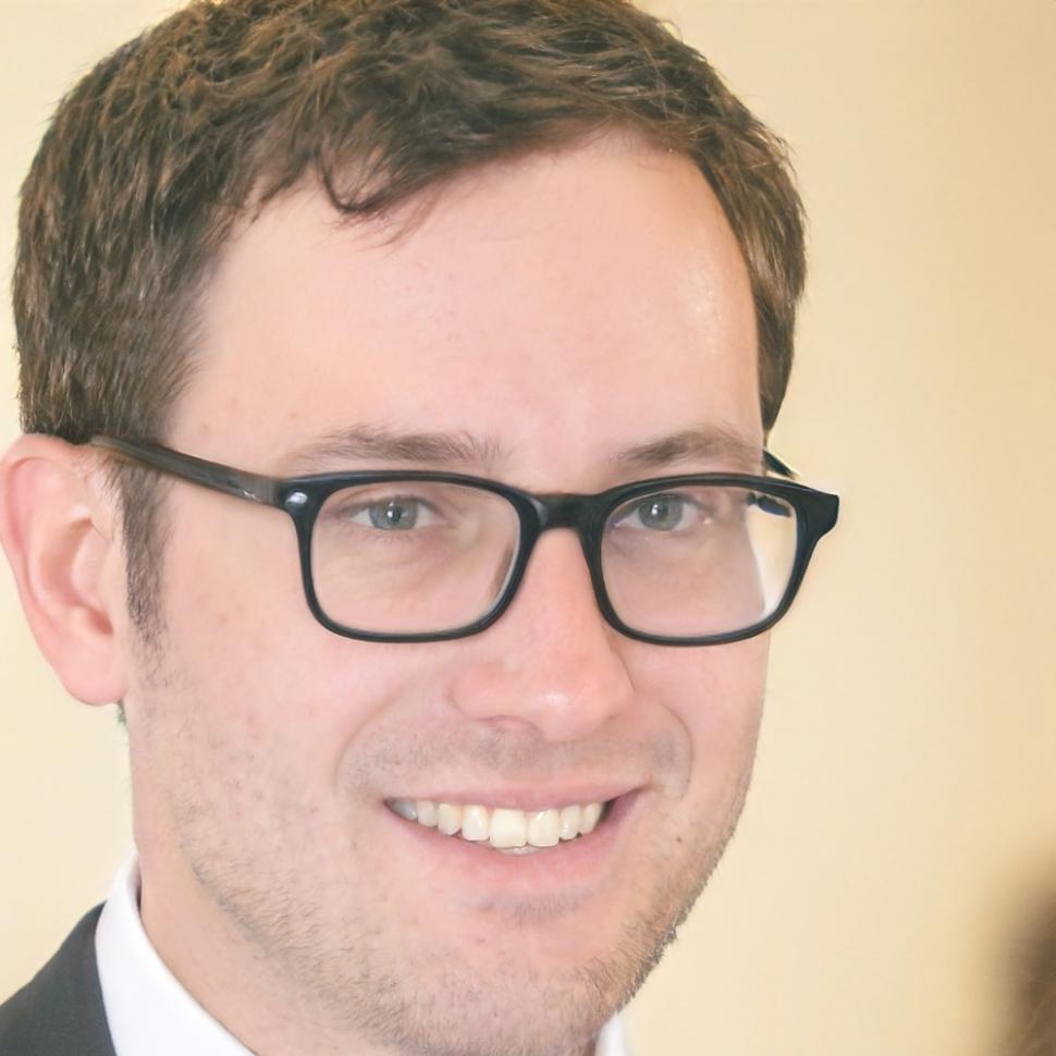 Portrait de Théodore Lemarchand, expert en finance d'entreprise